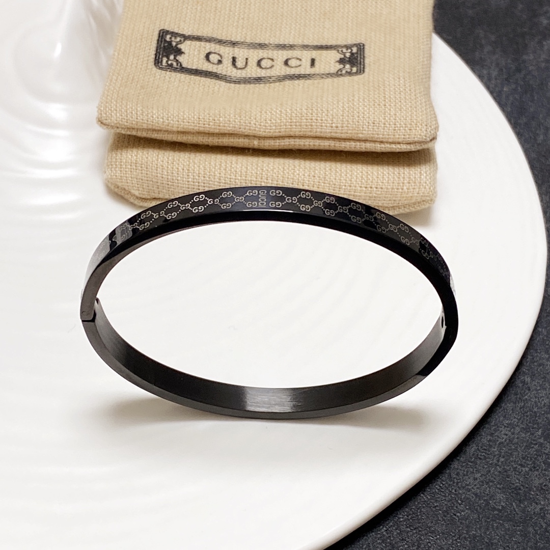 Gvc*1 Double G Bracelet Black For Women