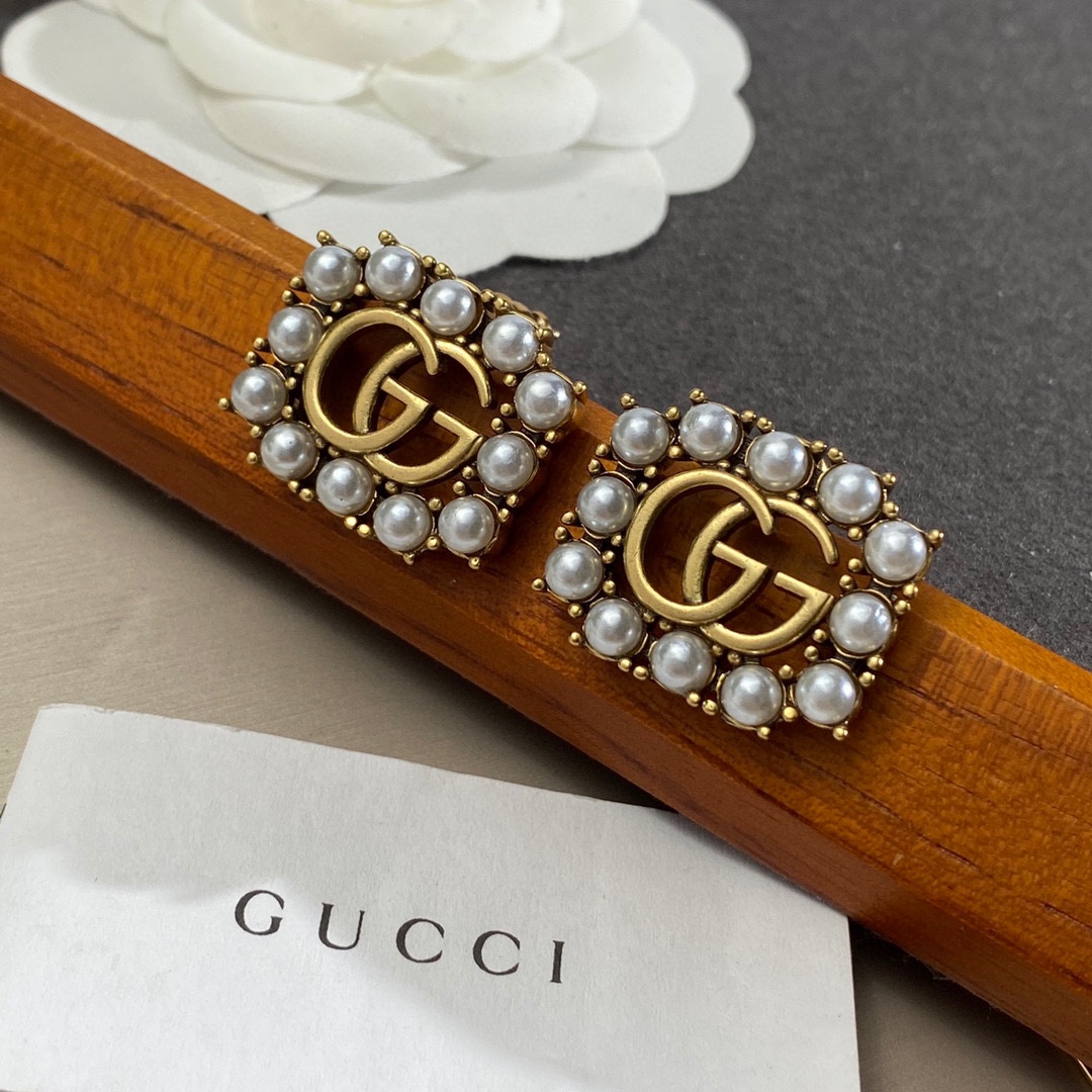 Gvc*1 Double G Earrings White For Women