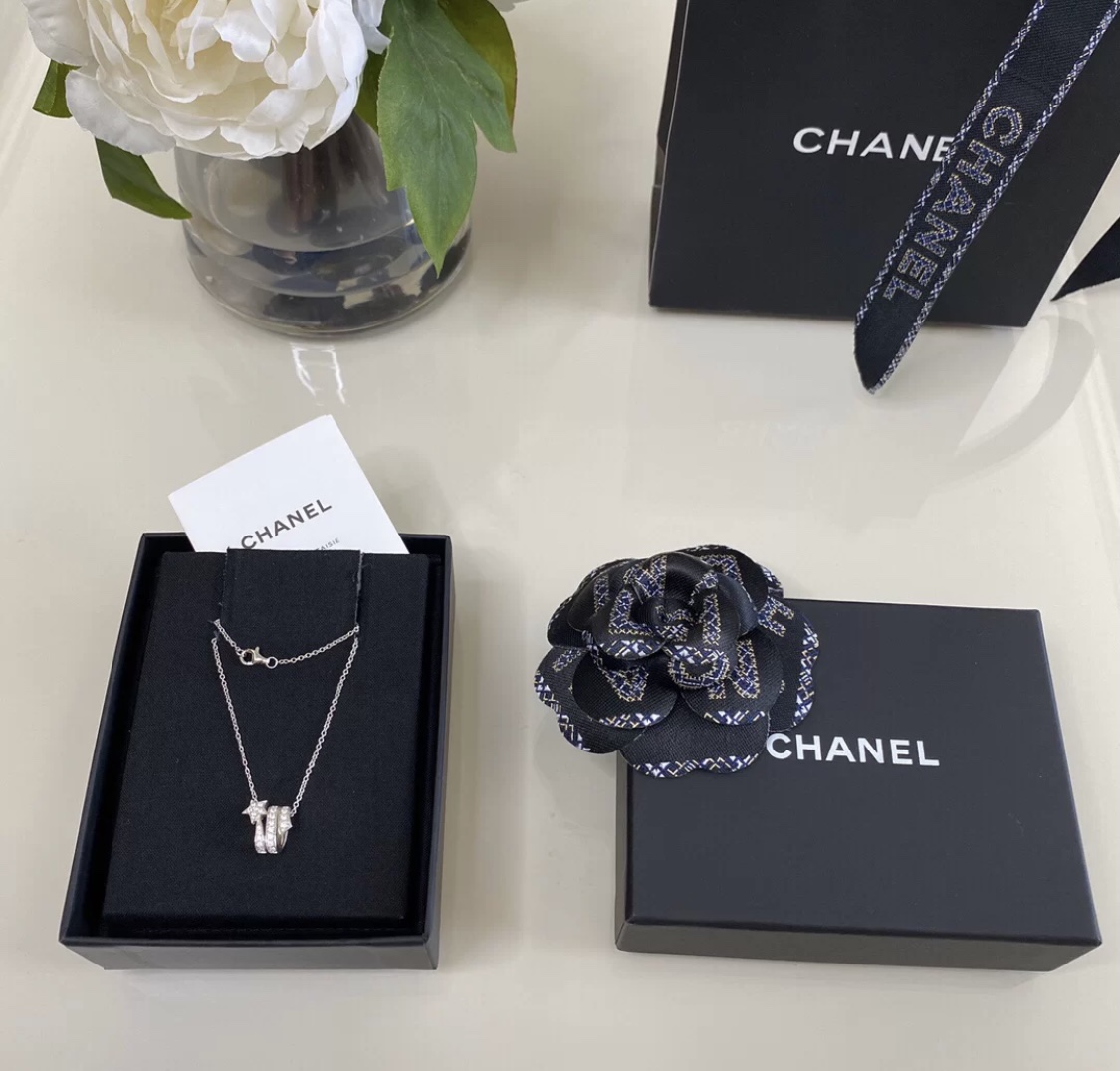 Ch**el Étoile Filante Necklace Silver Tone For Women J10813, 3599591465369