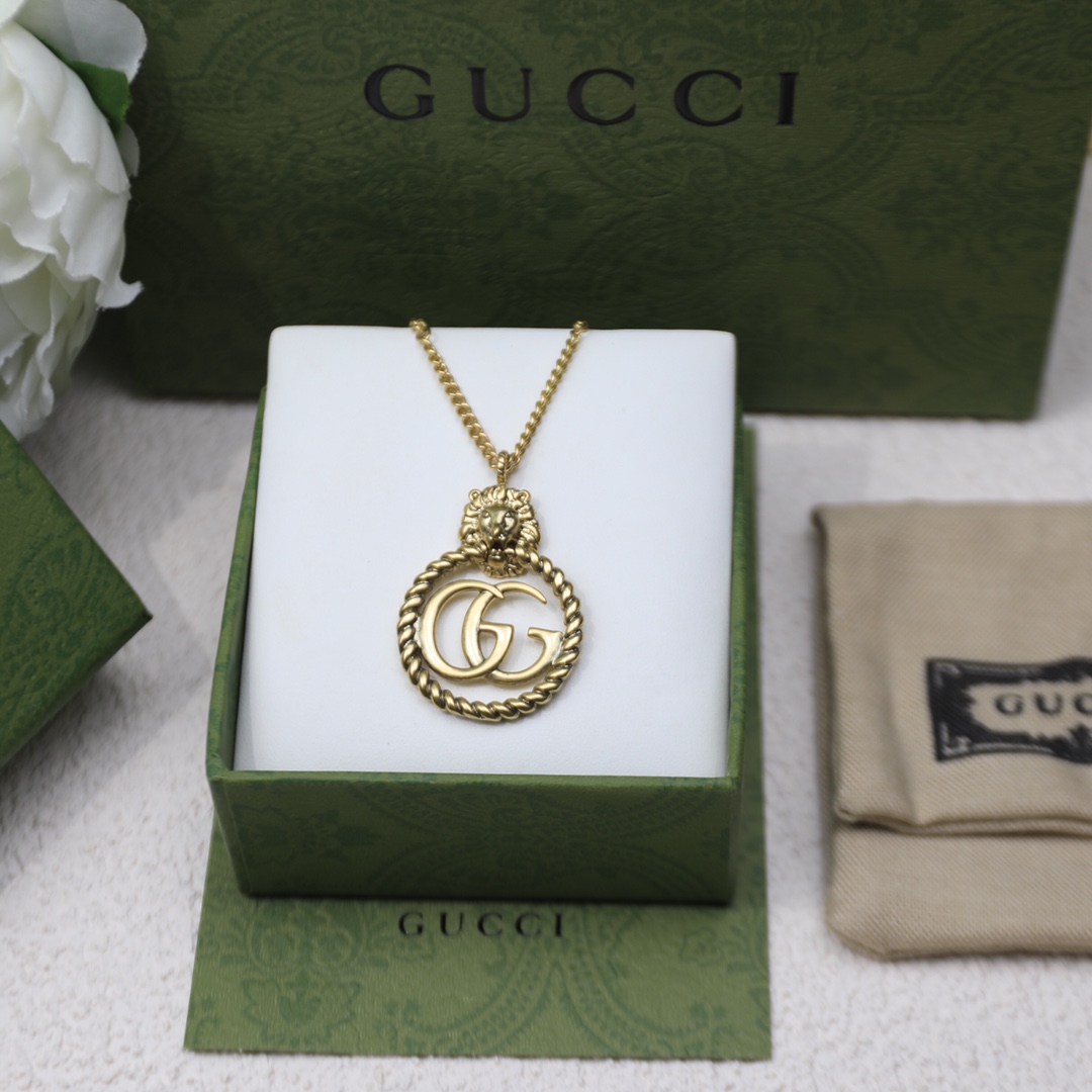 Gvc*1 Lion Head Necklace Gold Tone For Women