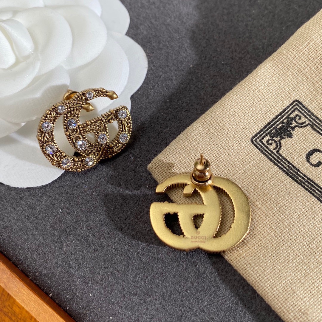 Gvc*1 Logo Stud Earrings Gold For Women