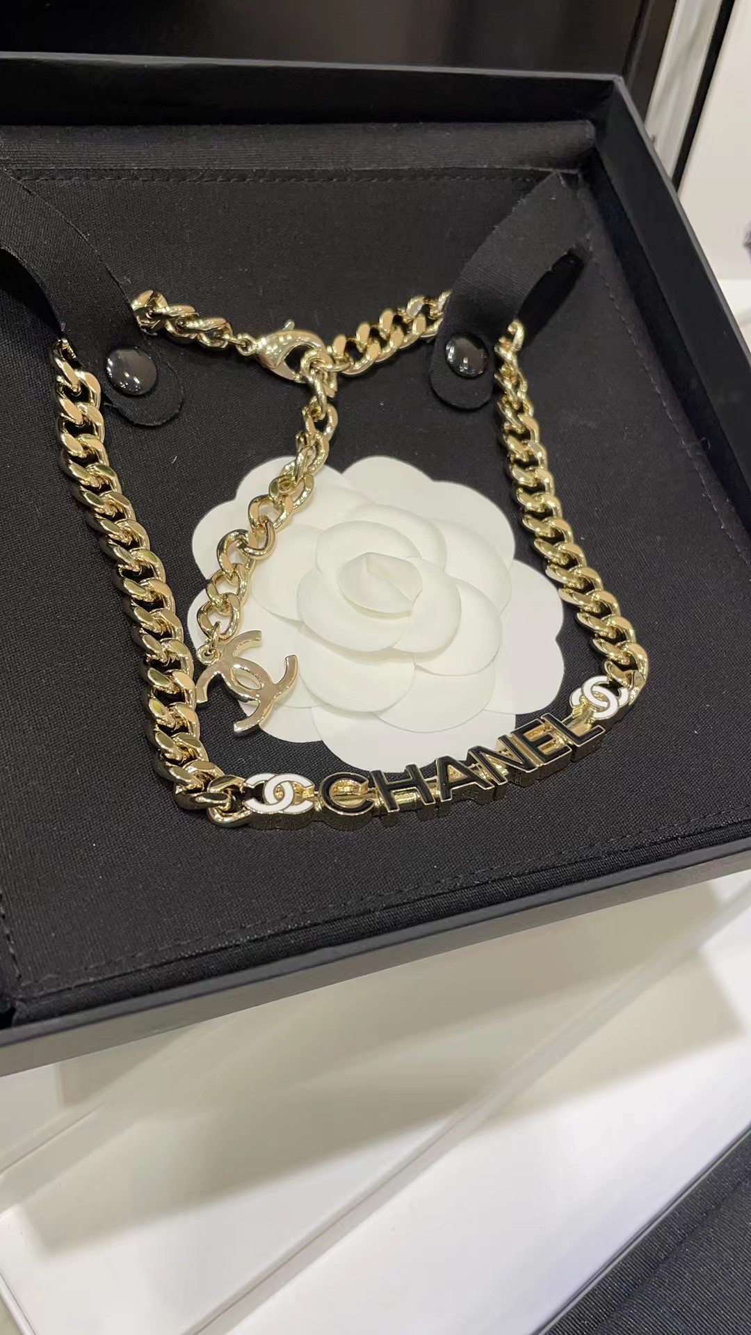 Ch**el Oil Drop Necklace Gold For Women