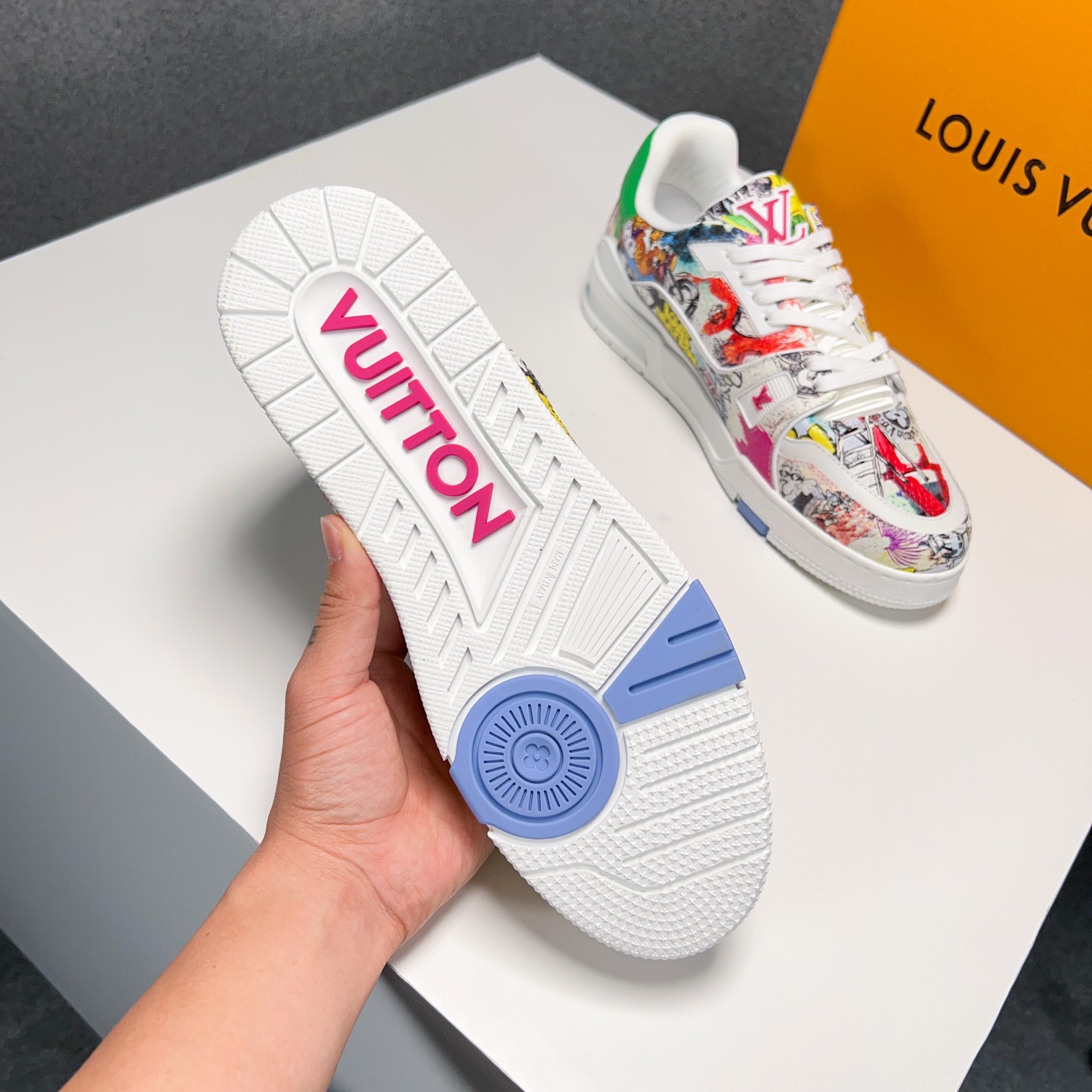 L0vis Vvtt0n LV Trainer Sneaker Multicolor For Men