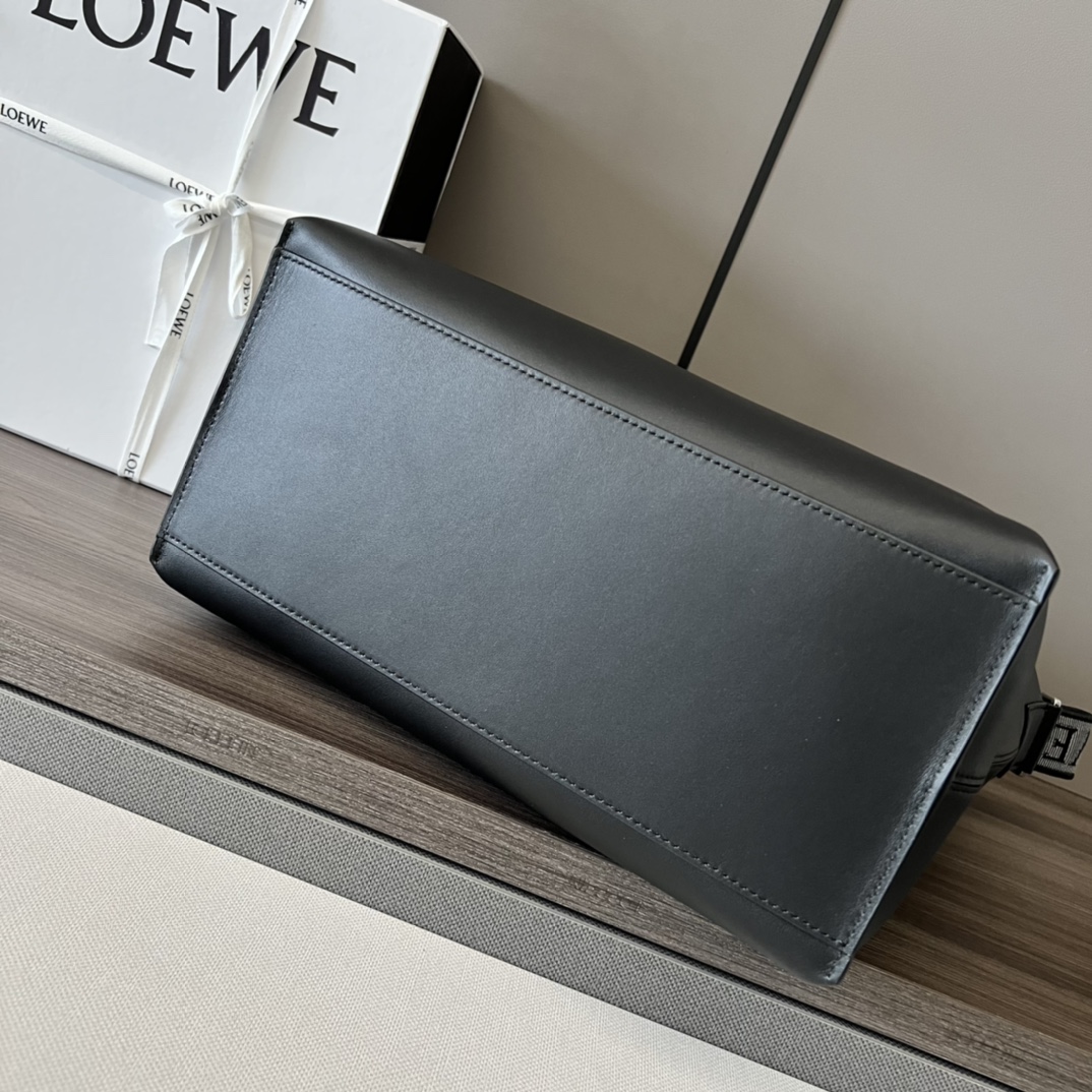 L0ew* Cubi Crossbody Bag Black/Navy Blue/Brown For Women 8.3in / 21cm