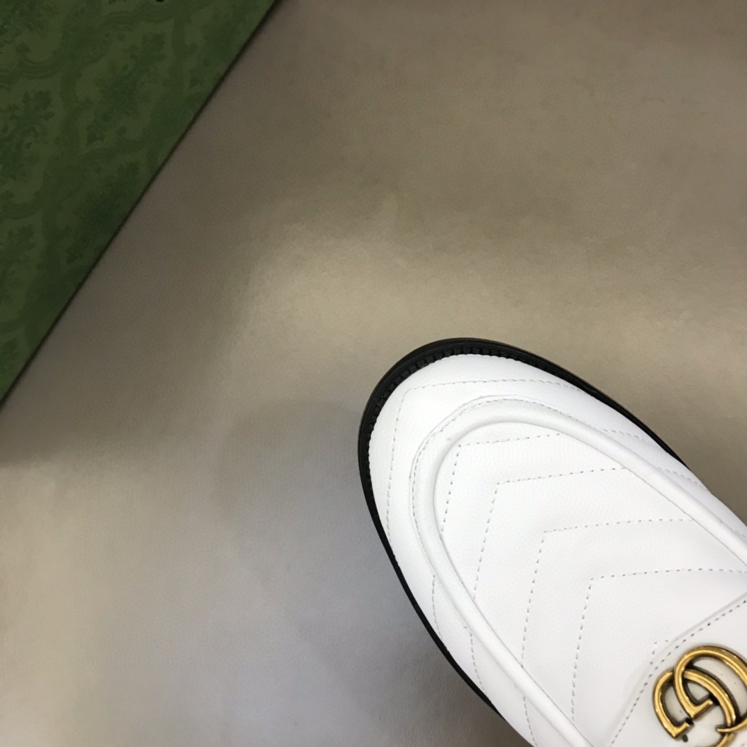 Gvc*1 Slipper With Interlocking G White For Men