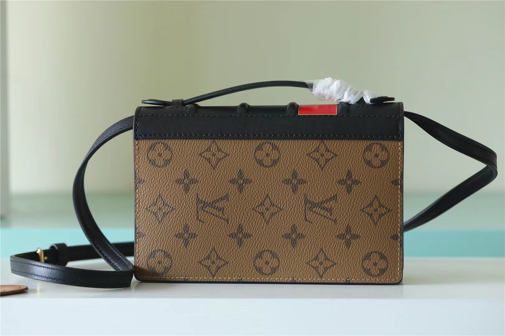 L0vis Vvtt0n LV Book Chain Wallet Brown For Women 7.9 in/ 20cm M81830