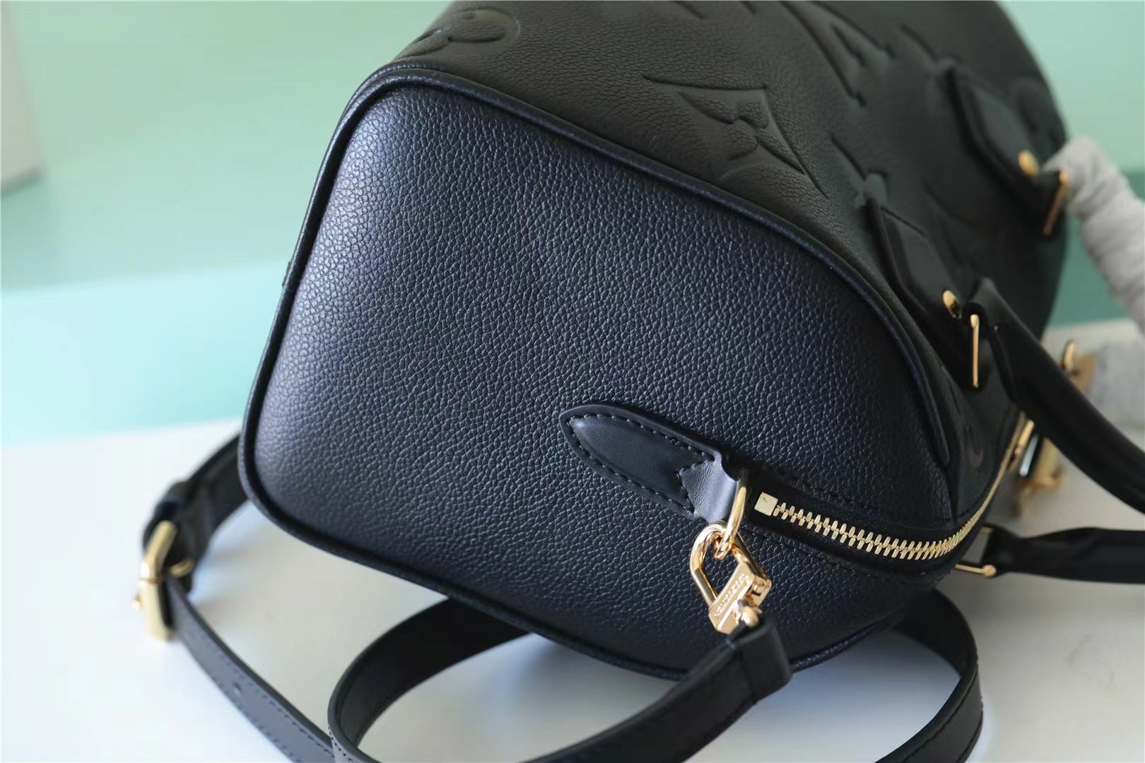 L0vis Vvtt0n Speedy Bandoulière 25 Bag Black For Women 9.8n/25cm M58951