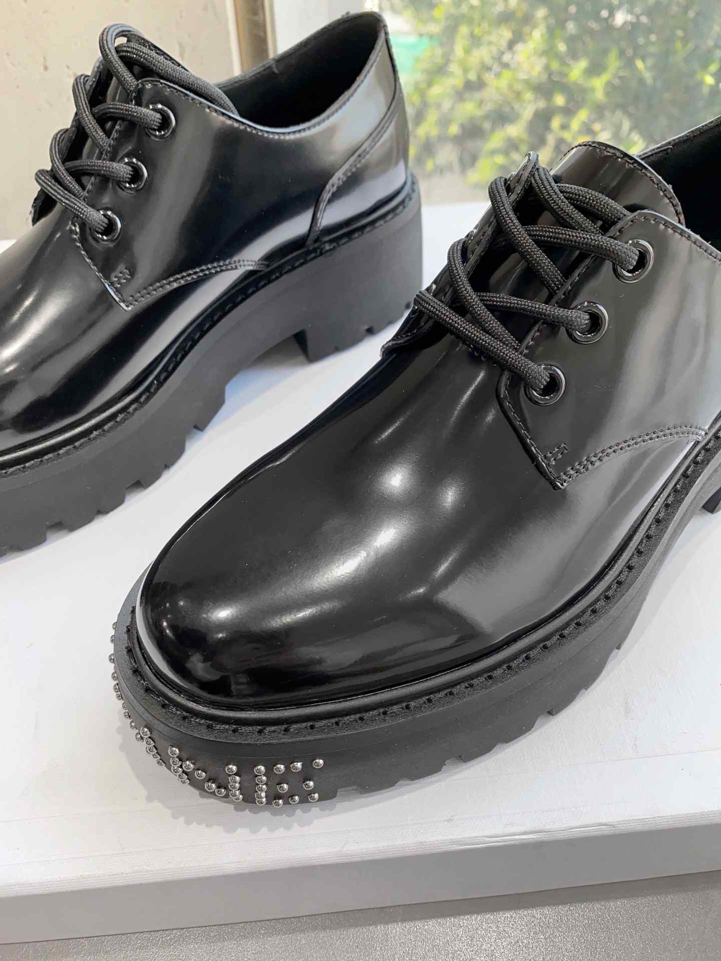 Ce1i*e Bulky Derby With Studded Outsole Black For Women 353303602C.38NO