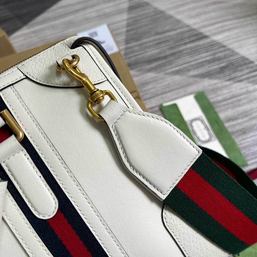 Gvc*1 Double G-Detailed Smooth Medium Handbag White For Men 13.3 in/ 34 cm