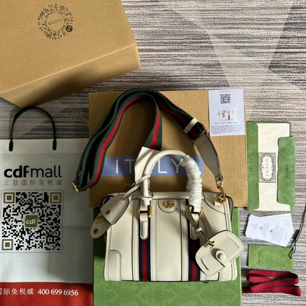 Gvc*1 Double G-Detailed Smooth Mini Handbag White/Grey/Brown For Men 8.6 in/ 22 cm
