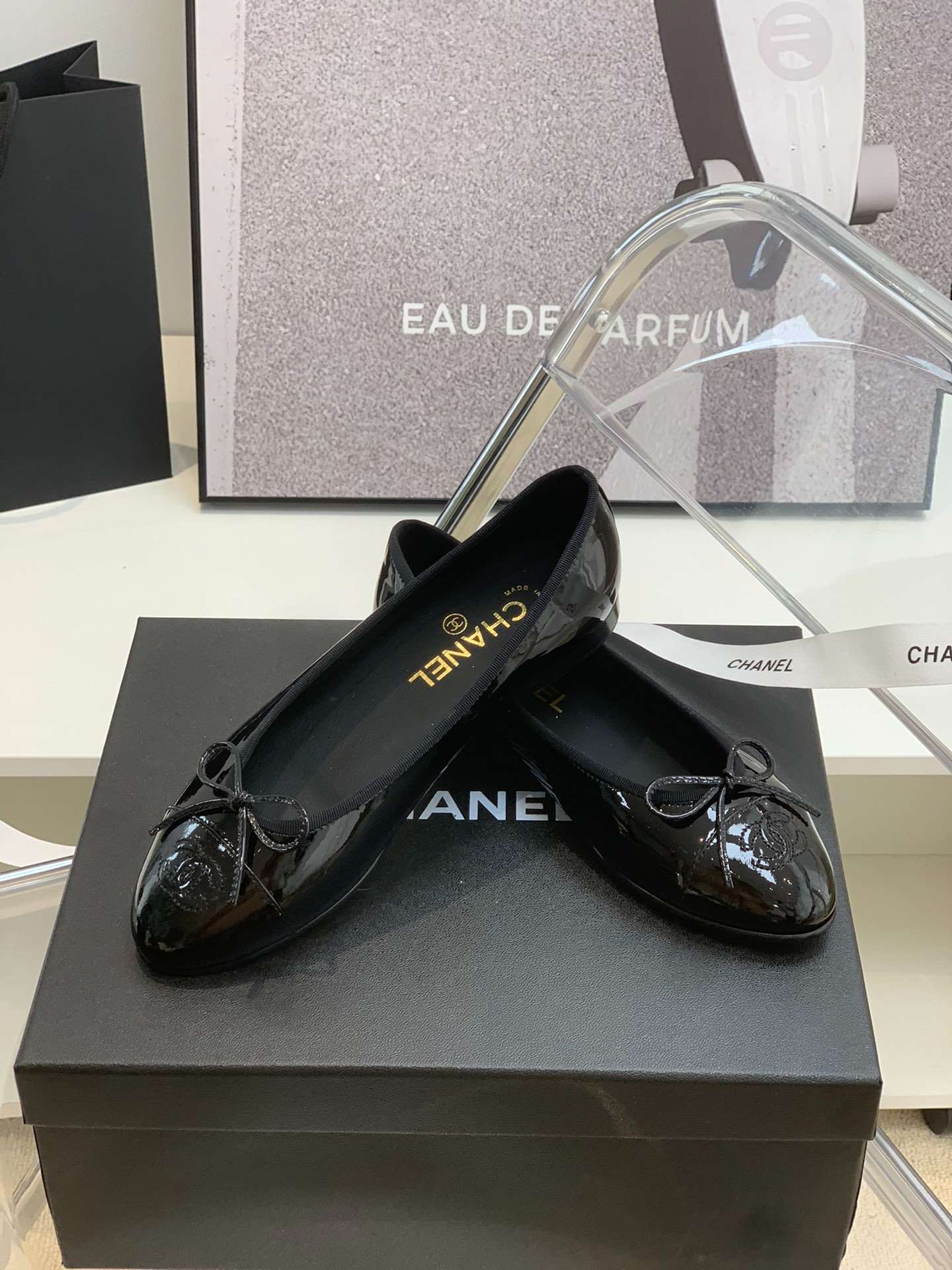 Ch**el Ballet Flats Black For Women
