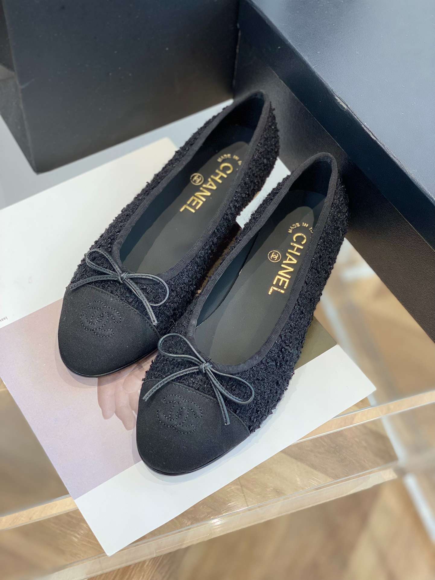 Ch**el Ballet Flats Black For Women