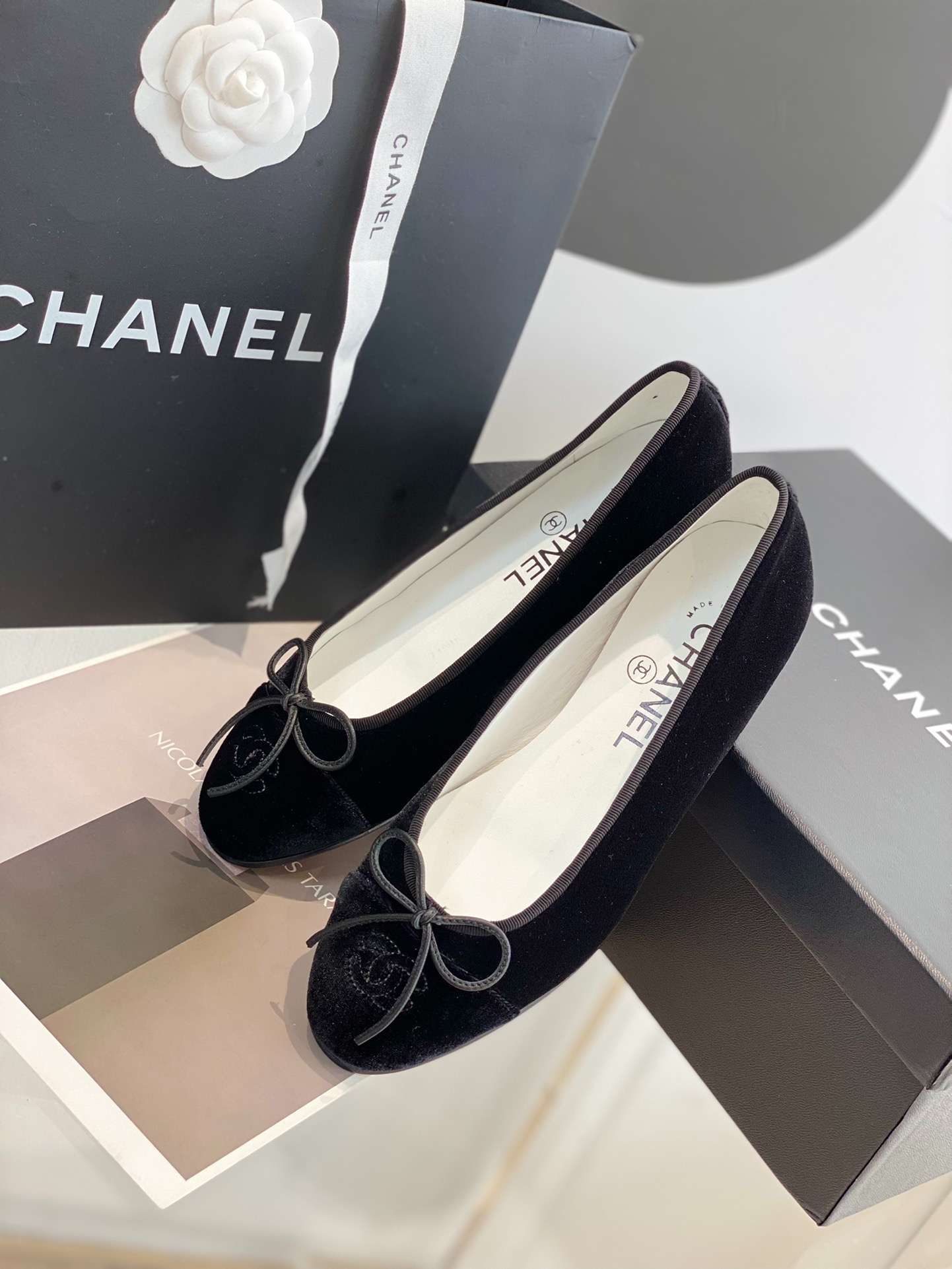 Ch**el Ballet Flats Black For Women