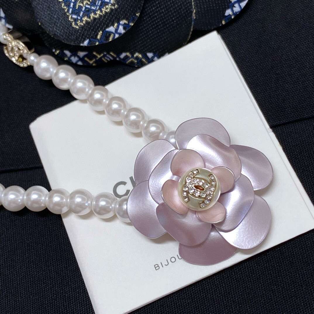 Ch**el Flower Necklace White For Women
