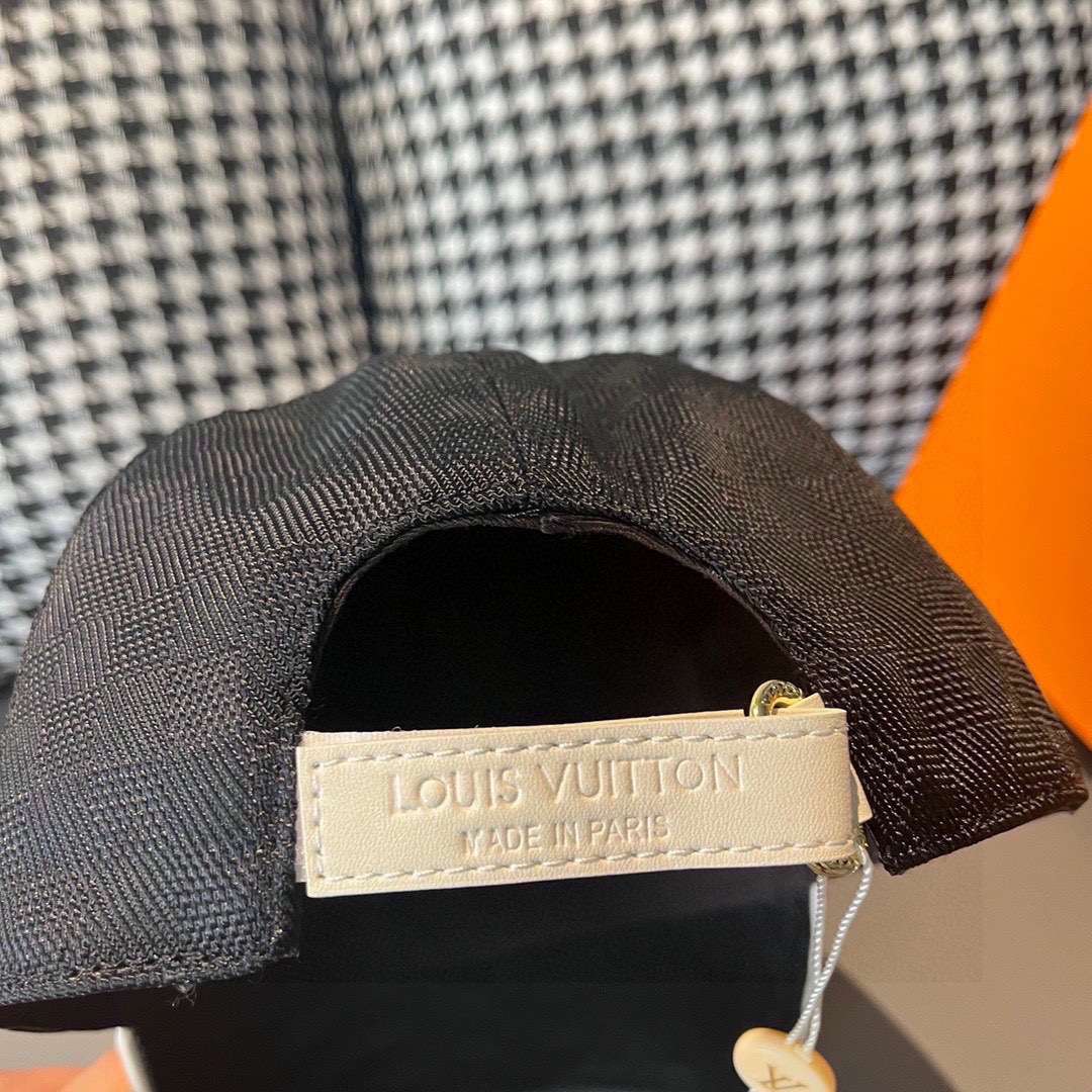L0vis Vvtt0n Epi Monogram Cap Black For Men