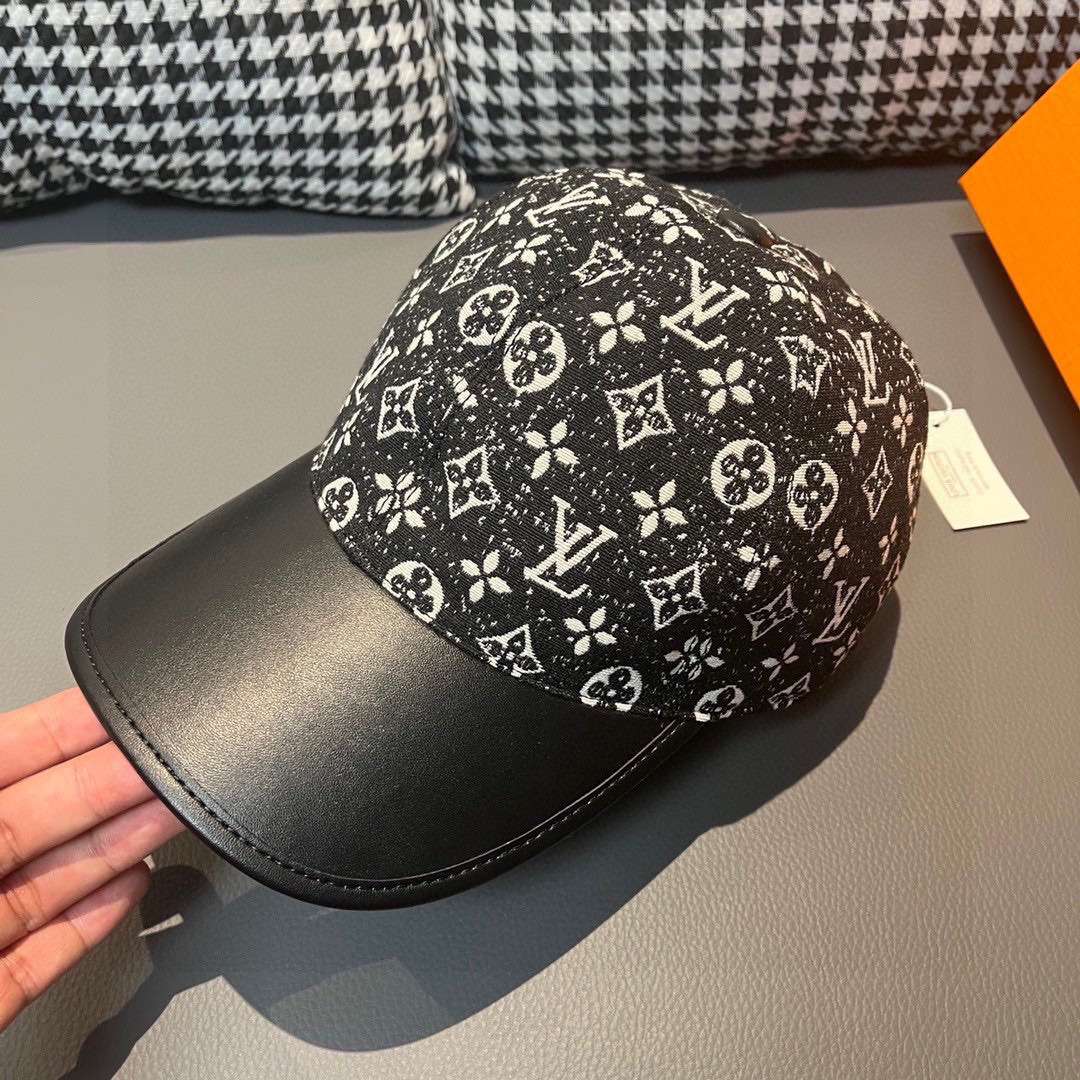 L0vis Vvtt0n Monogram Jacquard Denim Cap Black For Men