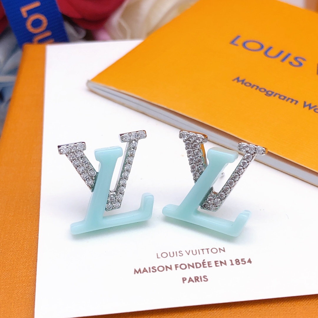 L0vis Vvtt0n Studded D1am0nd Earrings Silver For Women
