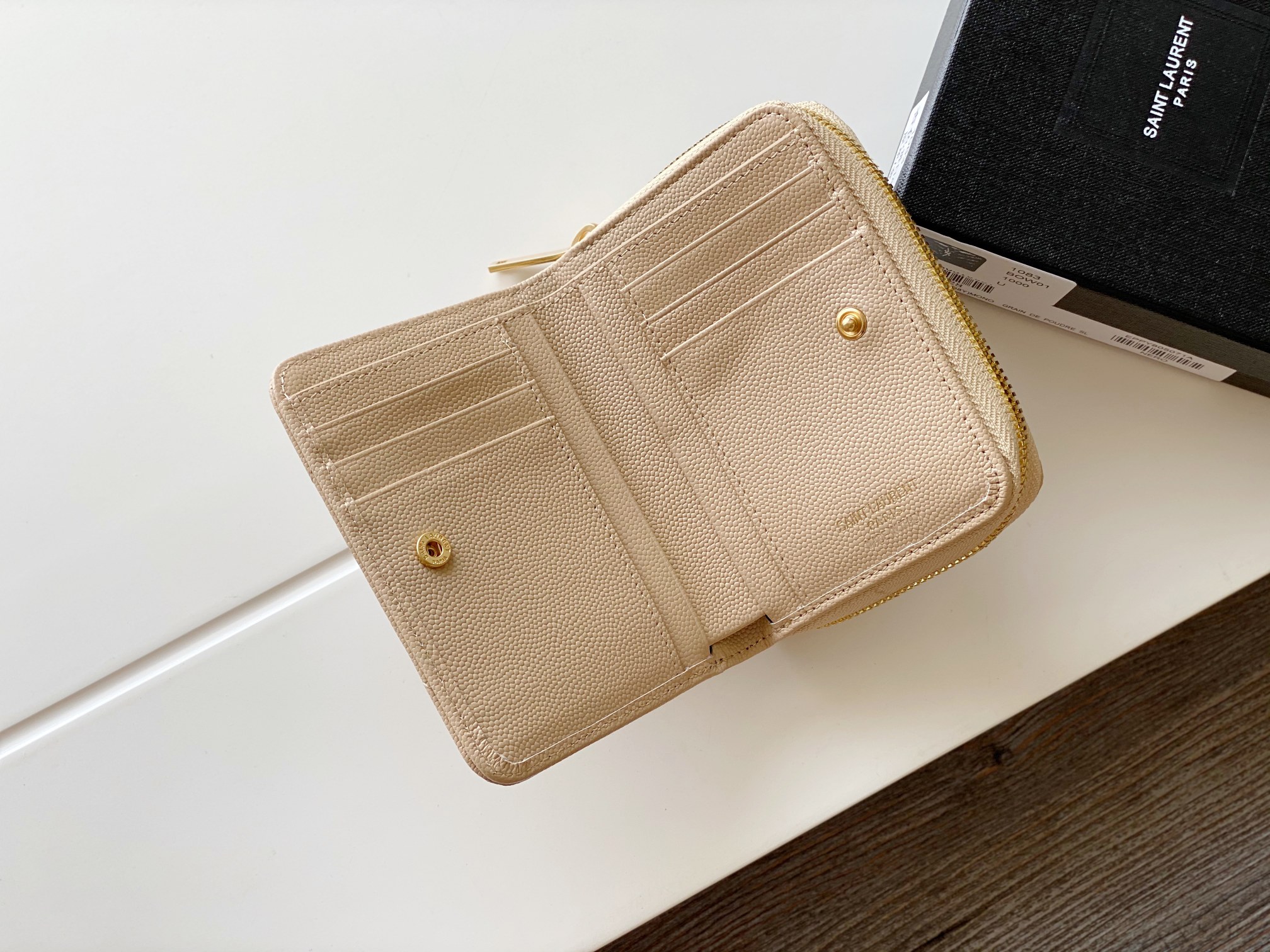 Sa1nt Lau*nt Cassandre Matelaseé Compact Zip Around Wallet Dark Beige For Women 4.7in/12cm 668288BOW012721 Y51