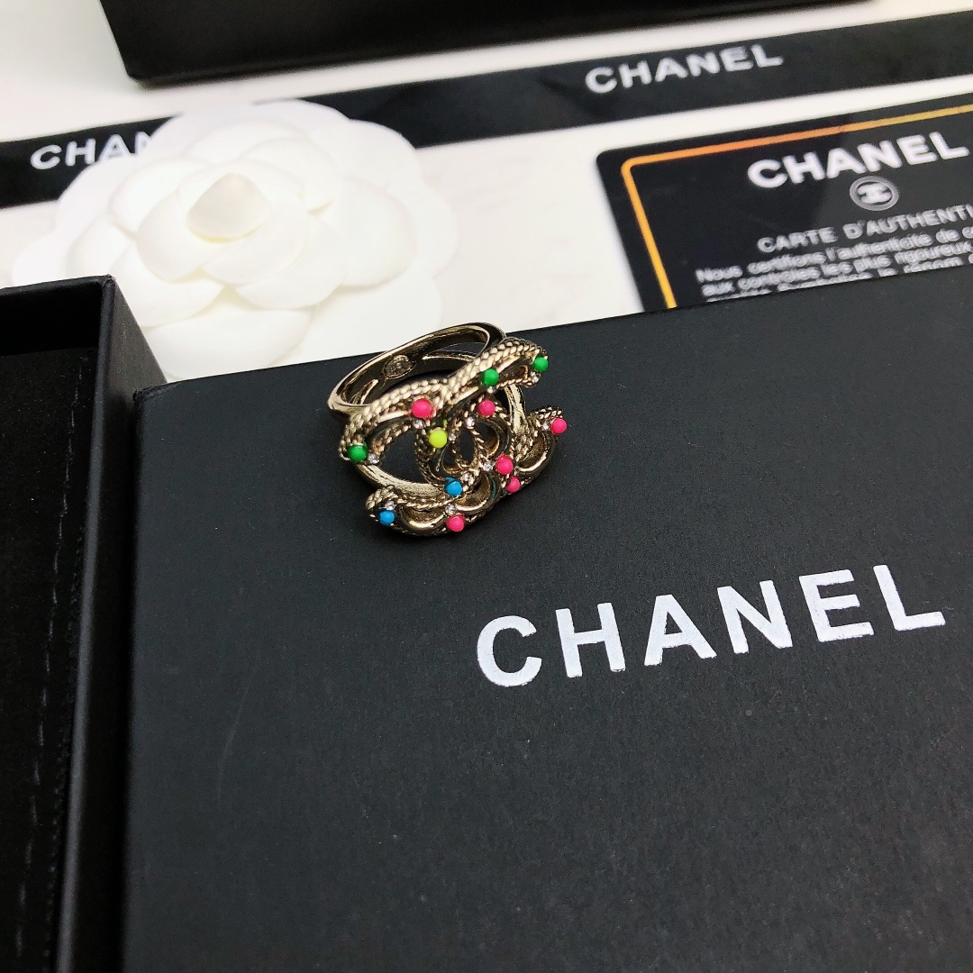 Ch**el Ring