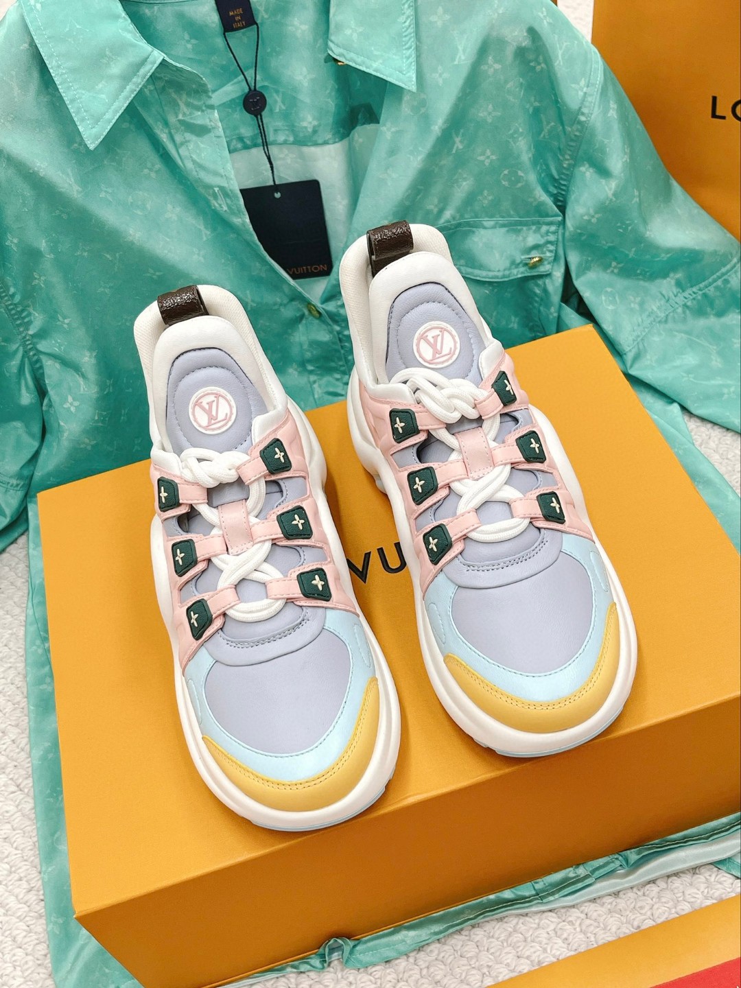 L0vis Vvtt0n LV Archlight Sneaker Multicolor For Women