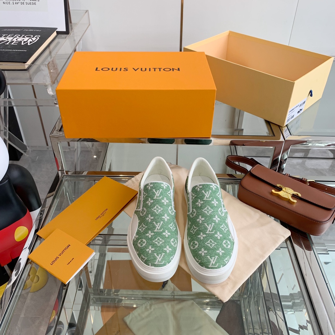 L0vis Vvtt0n Women’s Trocadero Slip On Green For Women LV