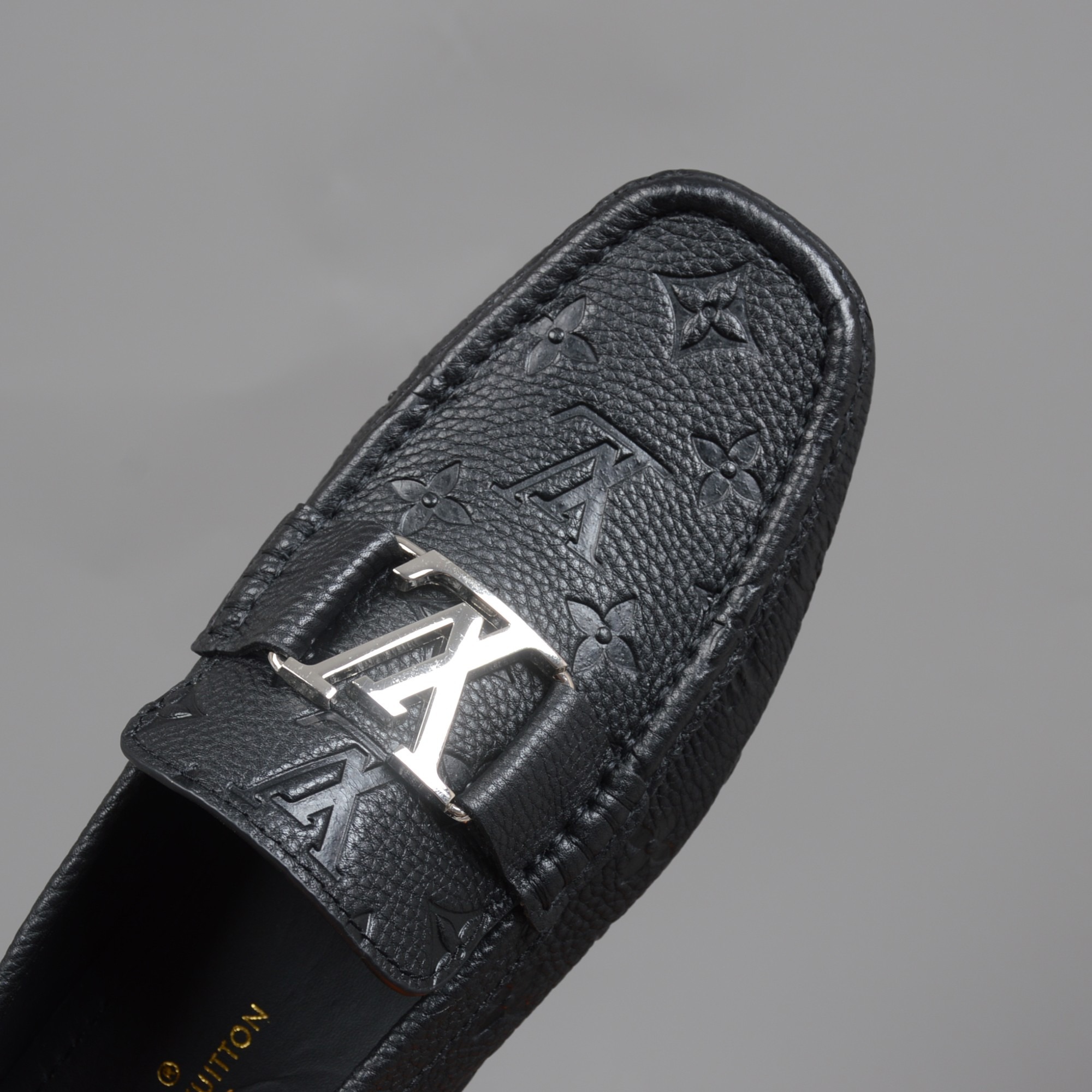 L0vis Vvtt0n Monte Carlo Mocassin Black For Men LV 1A9F9Q