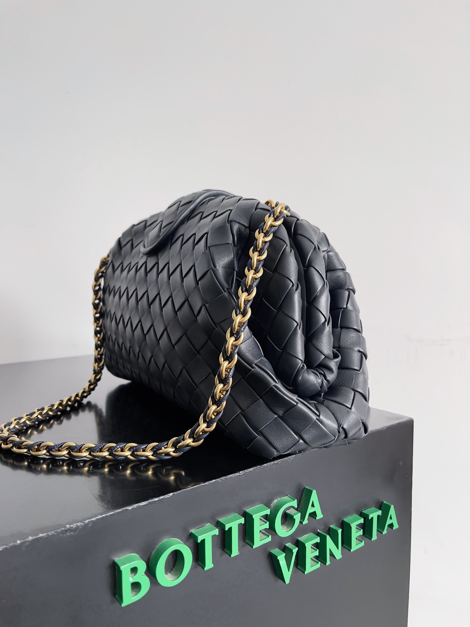 [True-to-ORIGINAL] B0tt*ga Ven*ta Small Lauren 1980 Black For Women 27cm/10.6in