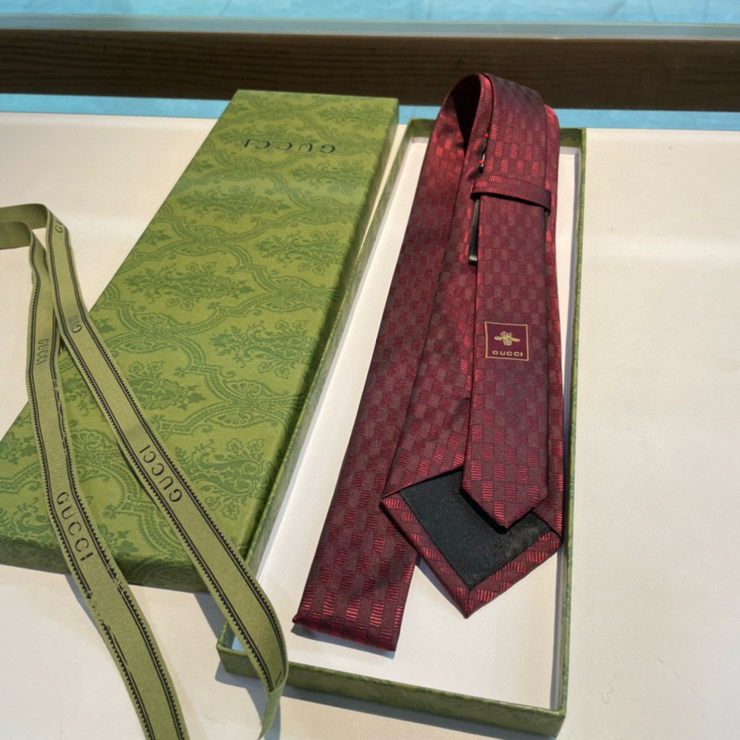 Gvc*1 Geometric Pattern Silk Tie Red For Men