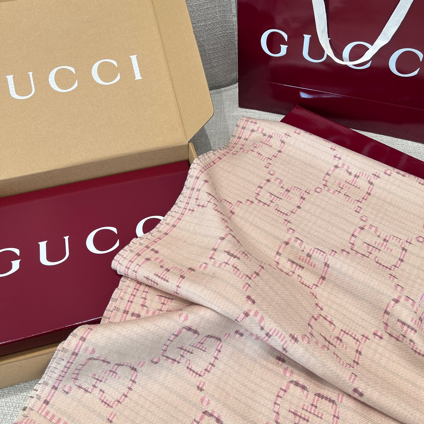 Gvc*1 Check GG Scarf Ivory And Pink 70.8in/180cm 774419 3GAMQ 9272