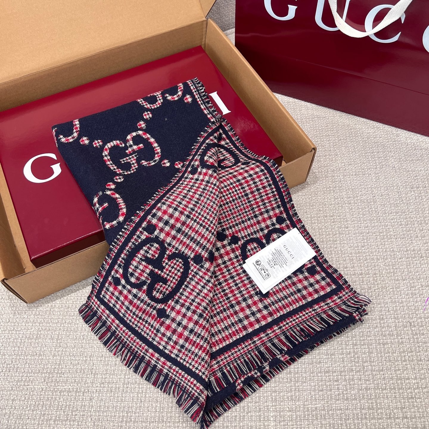 Gvc*1 GG Scarf Navy And Red 71in/180cm 660025 4G386 4174