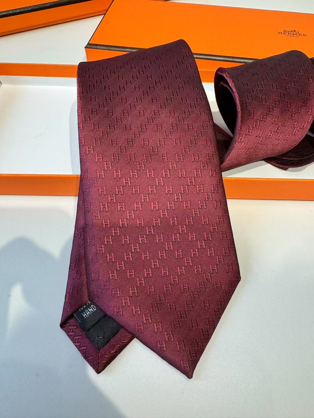 H**me5 Faconnee H Tie Red For Men