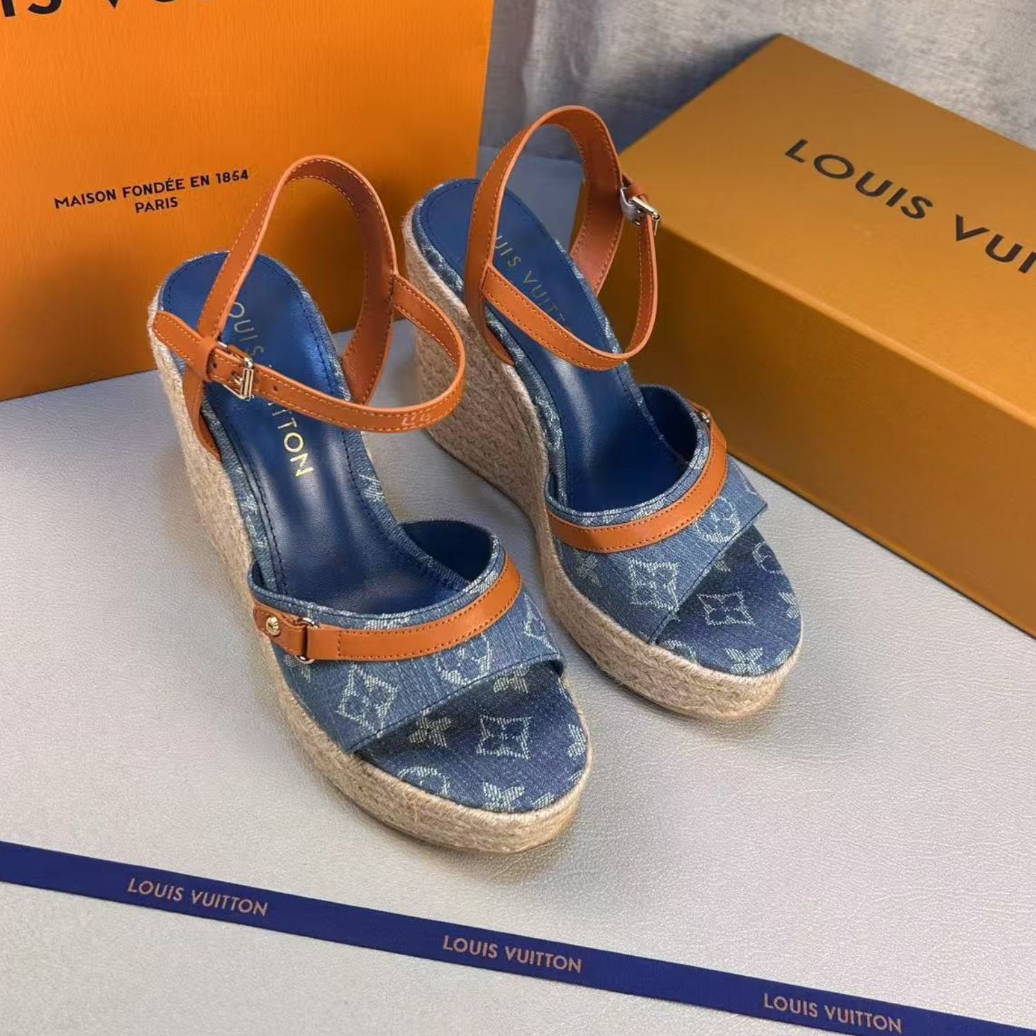 L0vis Vvtt0n Helios Wedge Sandal Blue For Women 1ACIZV