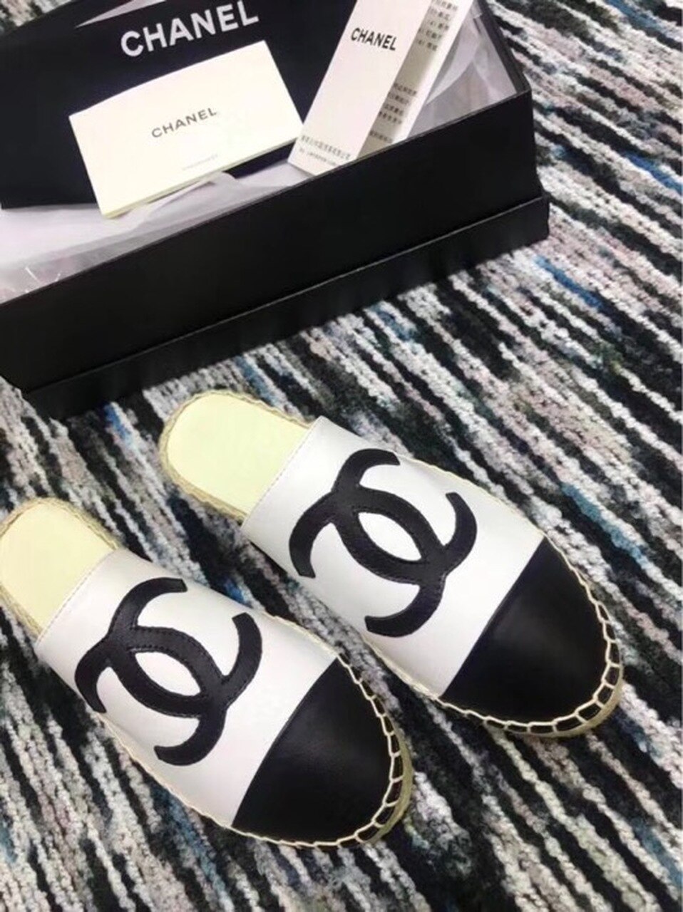 Ch**el Mule Espadrille Slides White/Black For Women, Women’s Shoes