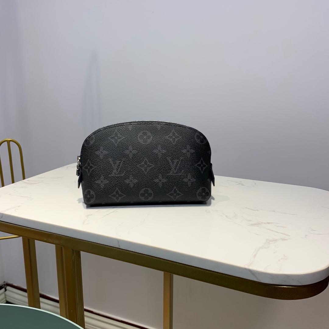 L0vis Vvtt0n Cosmetic Pouch PM Monogram Eclipse Canvas For Women, Women’s Bags 7.5in/19cm LV