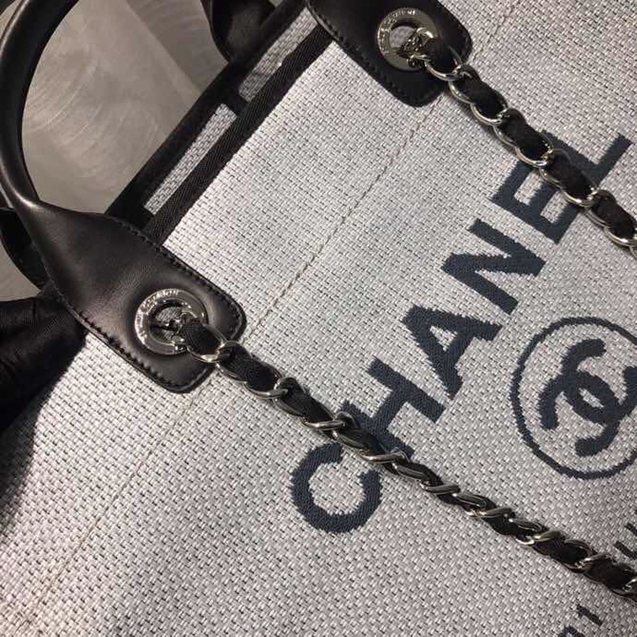 Ch**el Deauville Tote Canvas Bag Light Grey For Women, Women’s Handbags, Shoulder Bags 15in/38cm A66941