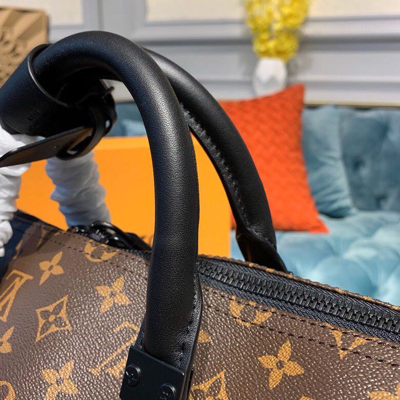 L0vis Vvtt0n Keepall Bandouliere 50 Monogram Solar Ray Canvas Black/Orange By Virgil Abloh 19.7in/50cm LV M44471