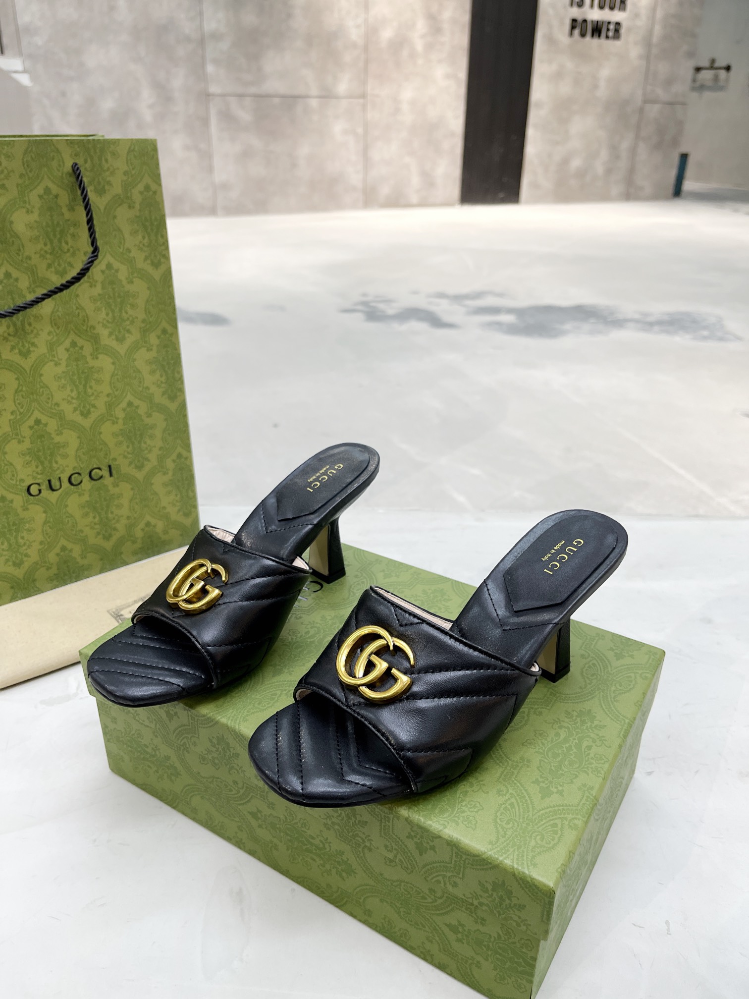 Gvc*1 Double G Slide Sandal Chevron Matelasse Black For Women GG 674839 BKO00 1000