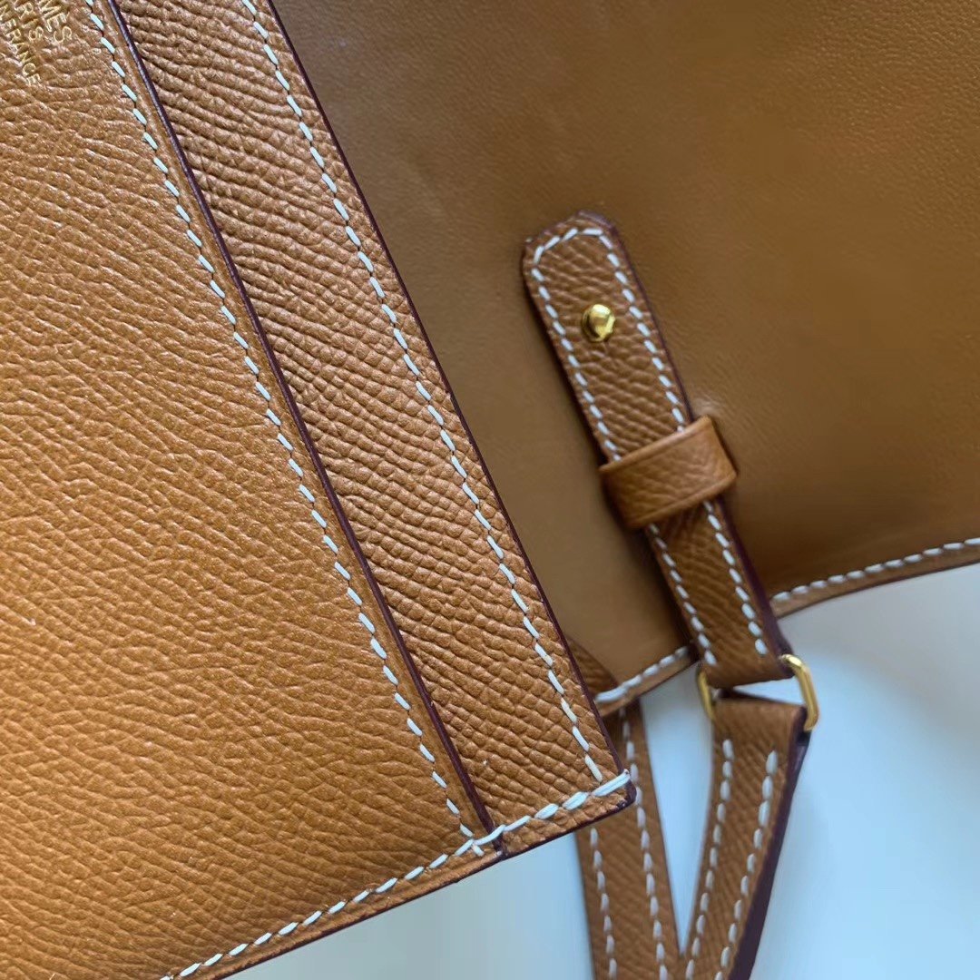 H**me5 Constance Togo Long Wallet 21cm/8.3in Gold Toned Hardware For Women Brown