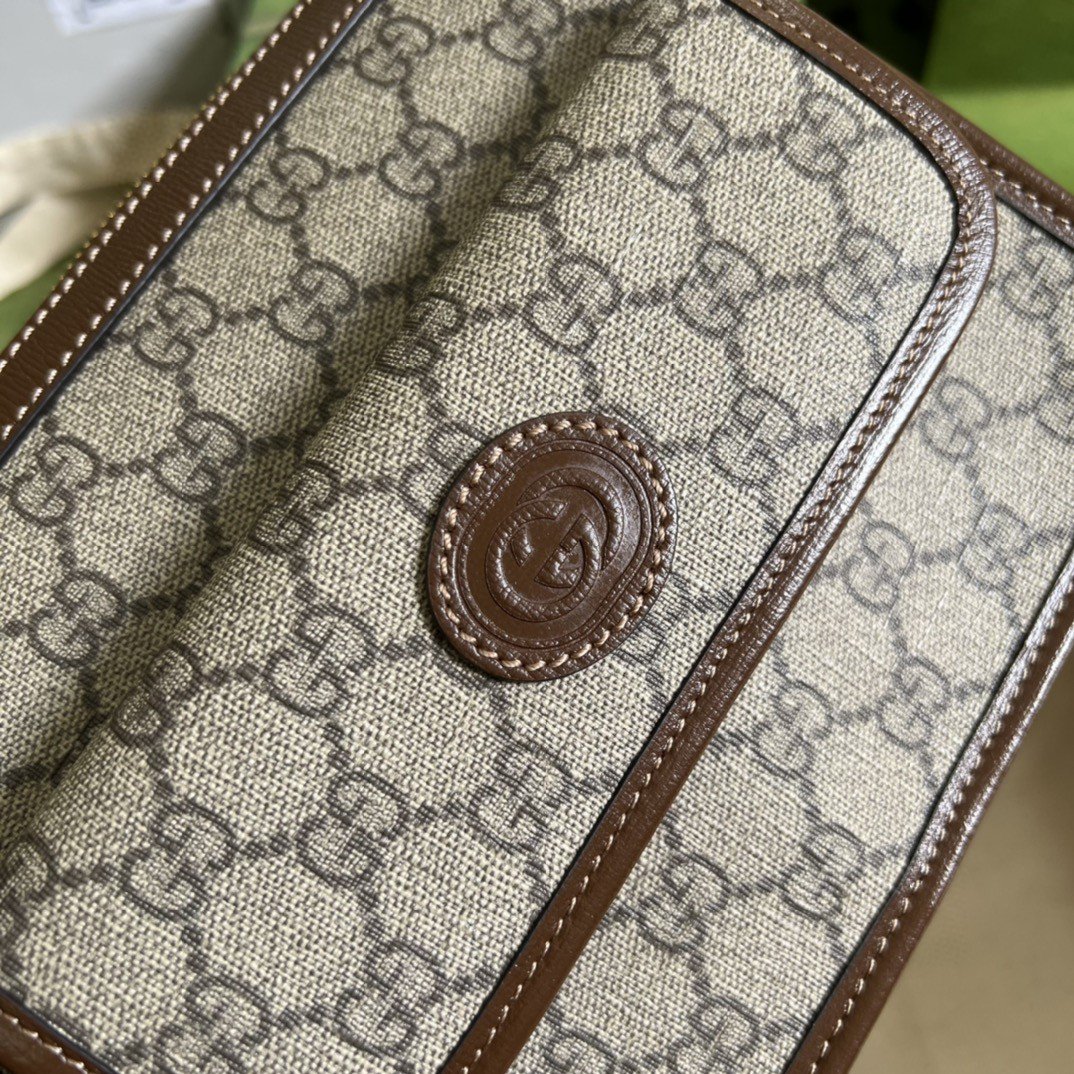 Gvc*1 Messenger Bag With Interlocking G Beige And Ebony GG Svp*me Canvas And Brown For Men 8in/21cm GG 674164 92THG