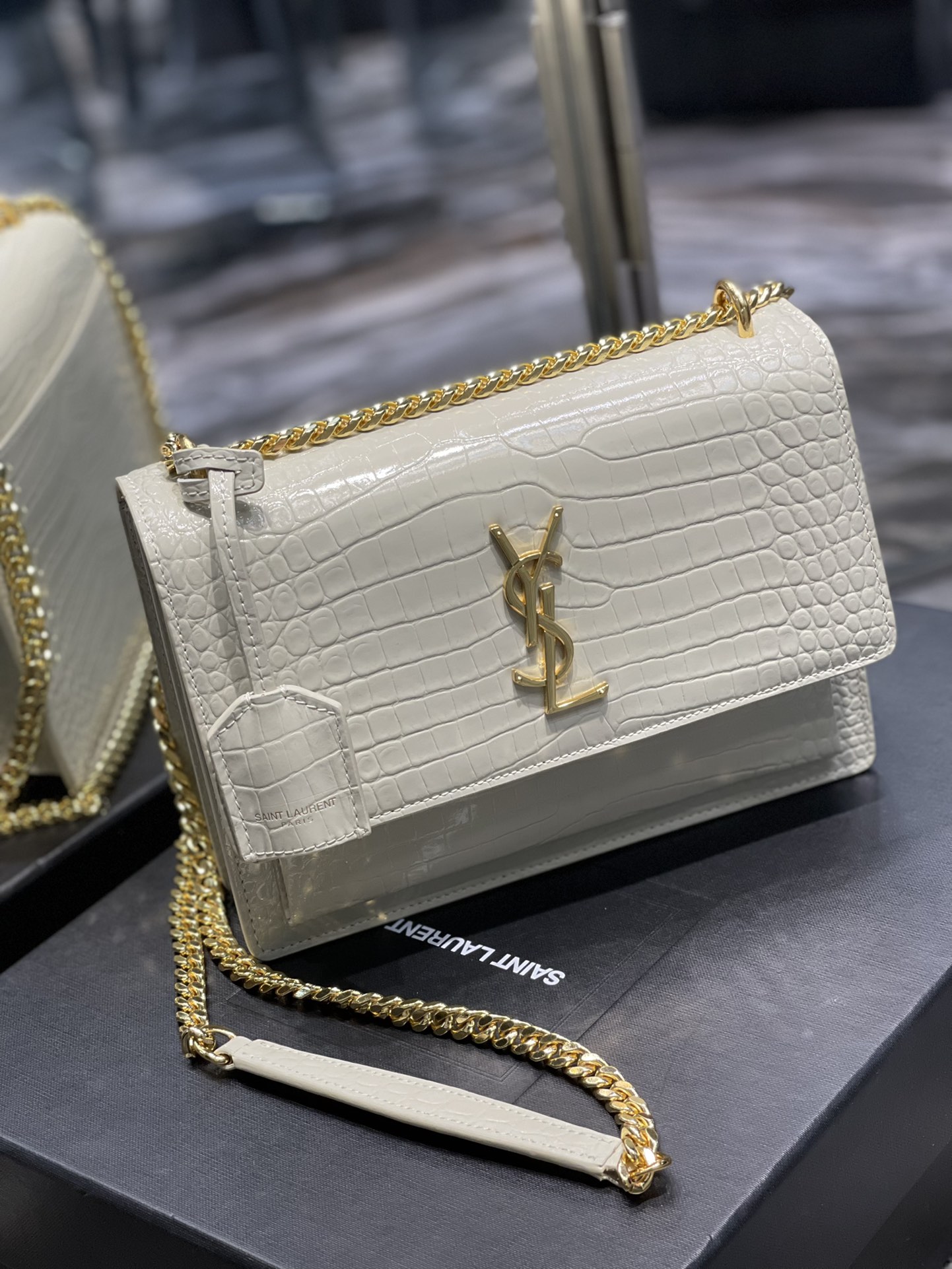 Sa1nt Lau*nt Sunset Medium Chain Bag For Women 8.6in/22cm White Y51 442906DND0J9207