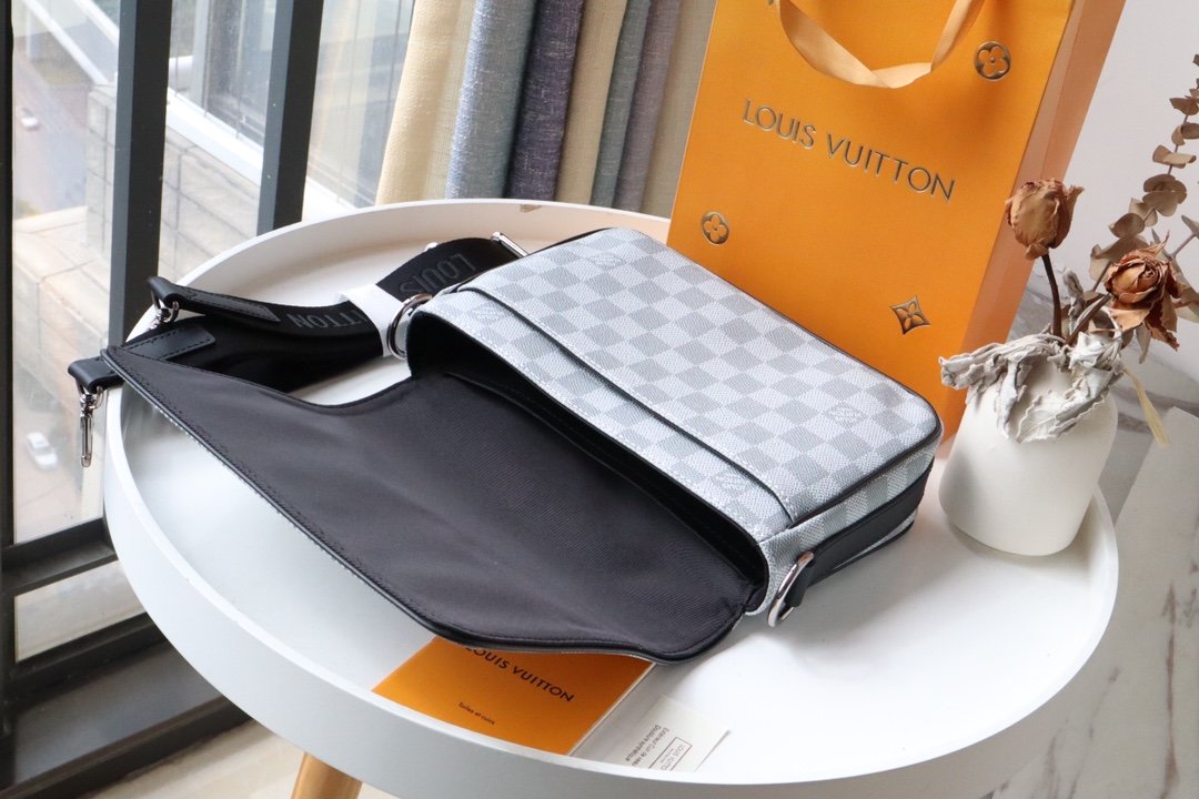 L0vis Vvtt0n Studio Messenger Damier Graphite Plaster For Men, Men’s Bags, Shoulder And Crossbody Bags 9.3in/25.3cm LV N50014