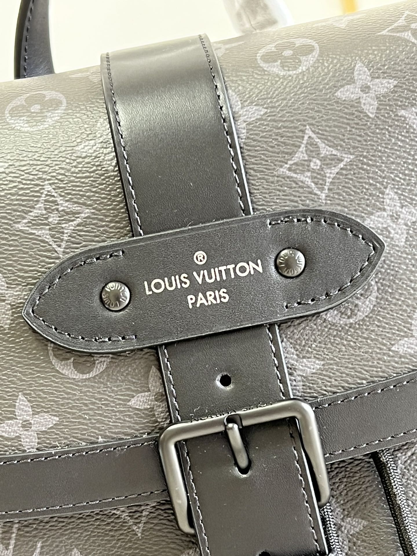 L0vis Vvtt0n Saumur Backpack Monogram Eclipse Canvas For Men, Men’s Bags 42cm LV M45913