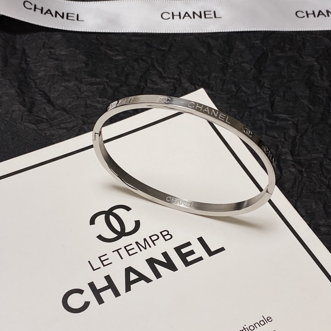 Ch**el Bracelet