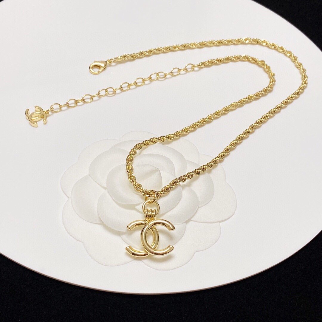 Ch**el Necklace