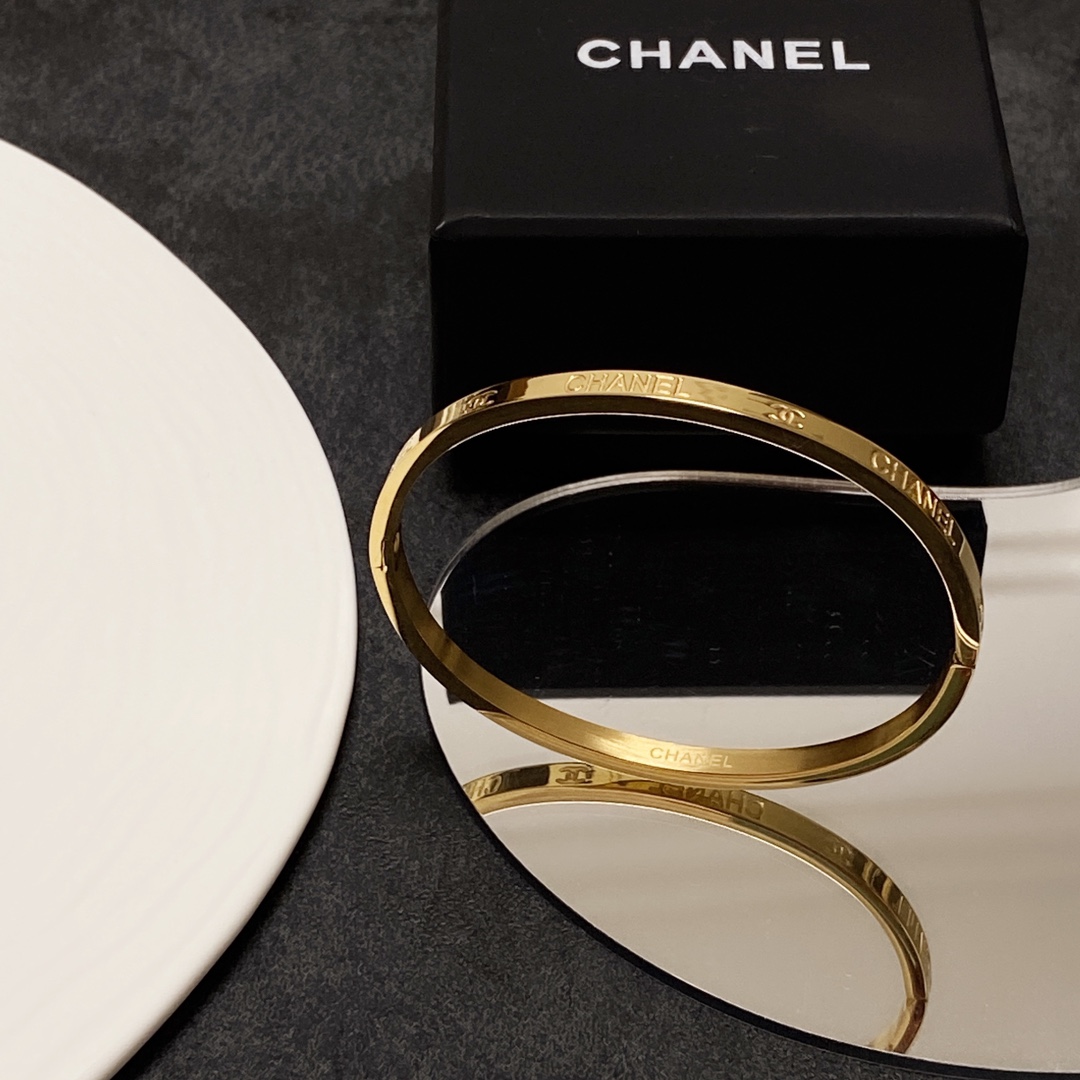 Ch**el Bracelet