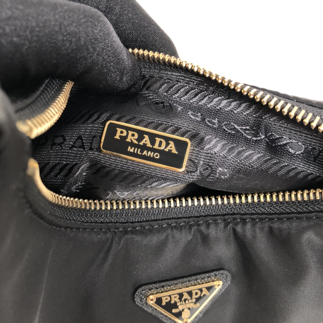 Pra*a Re-Edition 2005 Re-Nylon Bag Black For Women, Women’s Bags 8.6in/22cm 1BH204_R064_F0632_V_V9L