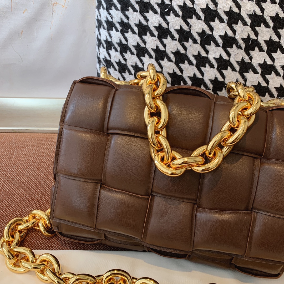B0tt*ga Ven*ta Chain Cassette Fondant, For Women, Women’s Bags 10.2in/26cm 631421VBWZ02132