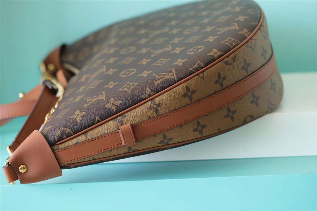 L0vis Vvtt0n Loop Monogram Canvas By Nicolas Ghesquiere For Women, Women’s Handbags, Shoulder And Crossbody Bags 38cm/15in LV