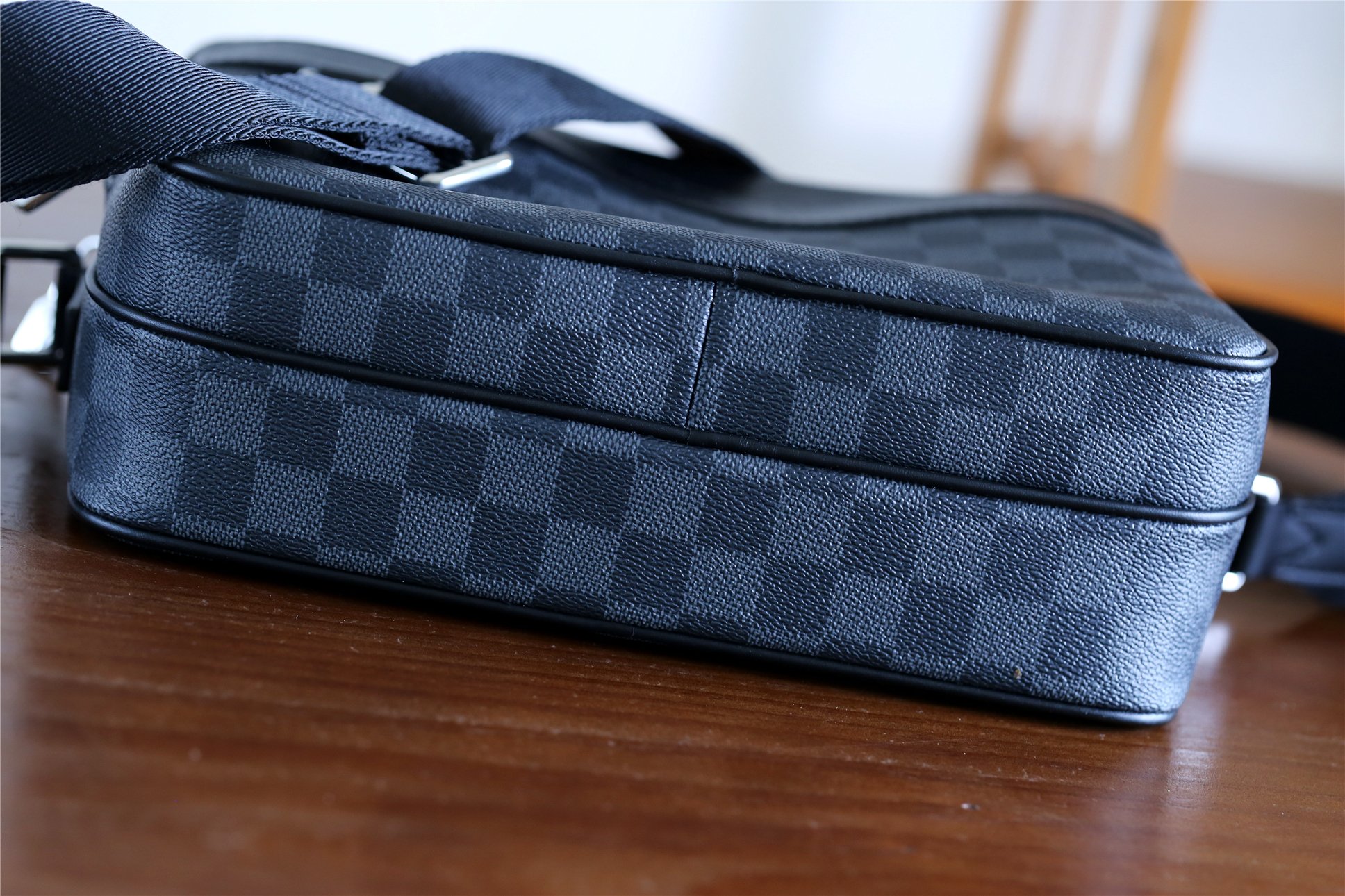 L0vis Vvtt0n Trocadero Messenger NM PM Damier Graphite For Men, Men’s Bags, Shoulder And Crossbody Bags 11.4in/29cm LV