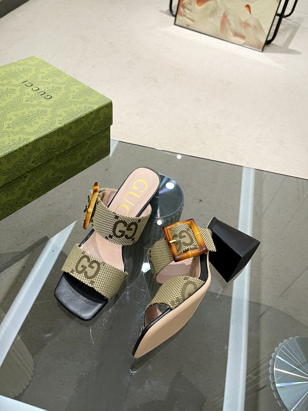Gvc*1 Women’s Sandal With Bamboo Buckle Beige For Women GG‎